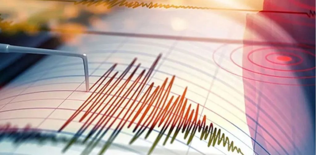 ভূমিকম্পে কাঁপল দেশ