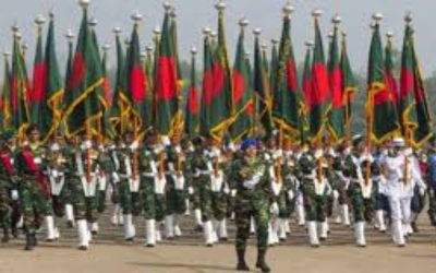 বর্ণাঢ্য কুচকাওয়াজে স্বাধীনতা দিবস উদযাপন