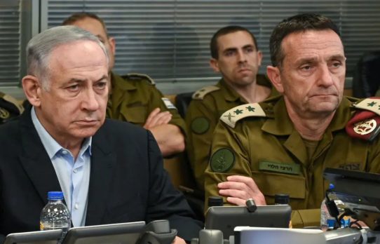 ইসরায়েলের সাবেক সেনাপ্রধানের গোপন ছবি-ভিডিও হ্যাক