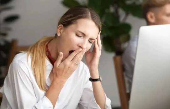 শরীরে যে ভিটামিনের ঘাটতি হলে অতিরিক্ত ঘুম পায়