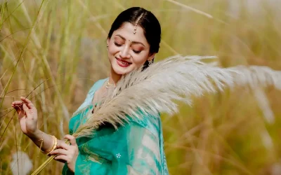 কাশফুলের কোমল স্পর্শে পূজা চেরী