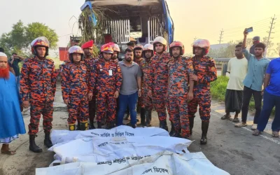 ঢাকা-মাওয়া এক্সপ্রেসওয়েতে বাস খাদে পড়ে নিহত ৩, আহত ১৬